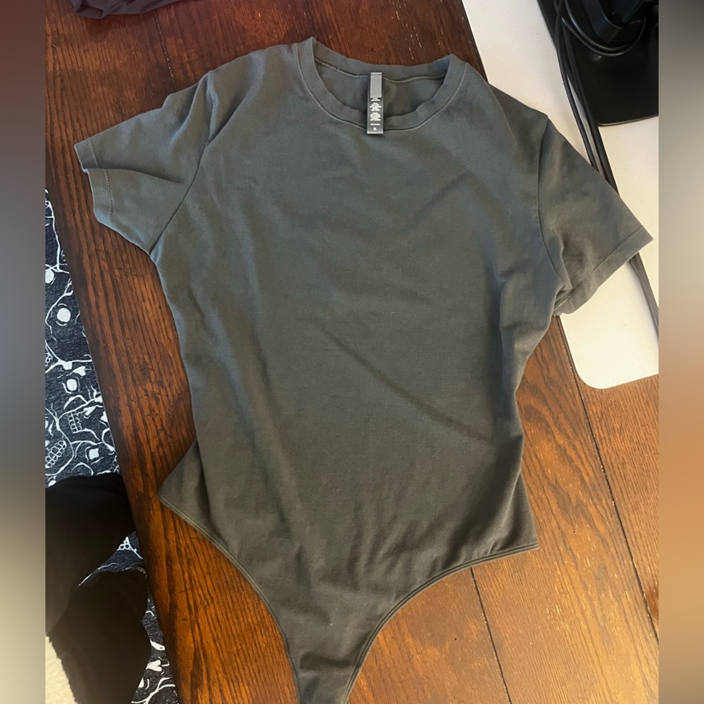 Skims bodysuit tee
